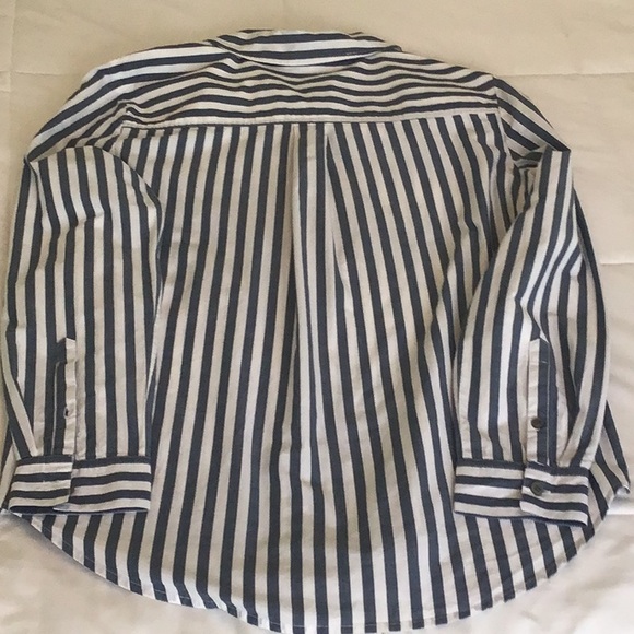 Style & Co. - women’s long sleeve button up striped shirt - Picture 4 of 8
